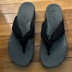 Clarks Cloudstepper Atlanta Gibson flip flop